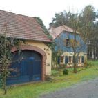 Straßenansicht der Gebäude des Bio-Erzeugers Wiesenhof