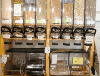 Unverpackte Waren in Bins